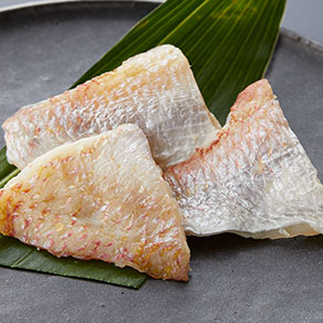 老舗料亭 はり清監修のおせち料理_雅_